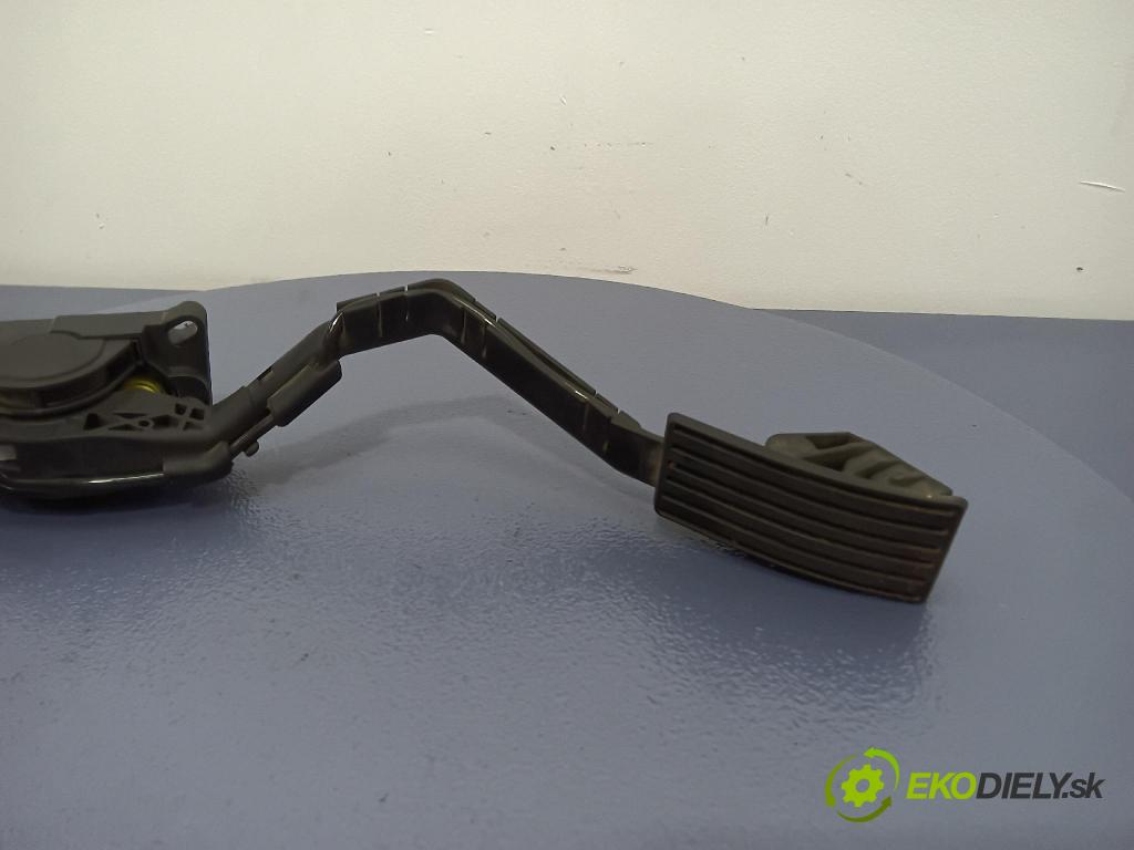 Citroen C5 2005 pedal Plyn: 9650341780