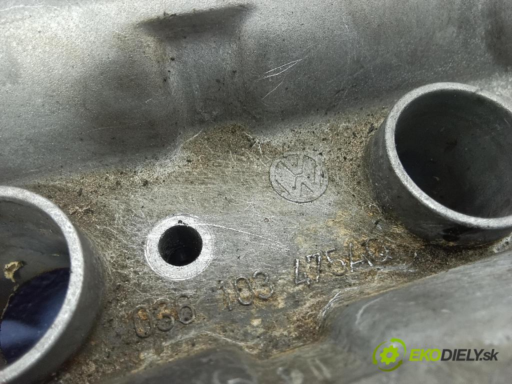 Volkswagen Bora 2001 kryt Ventily: 036103475AQ
