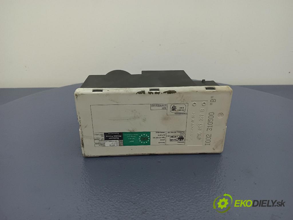 Audi A4 2000 čerpadlo Centrální Zámek 8D0862257B
