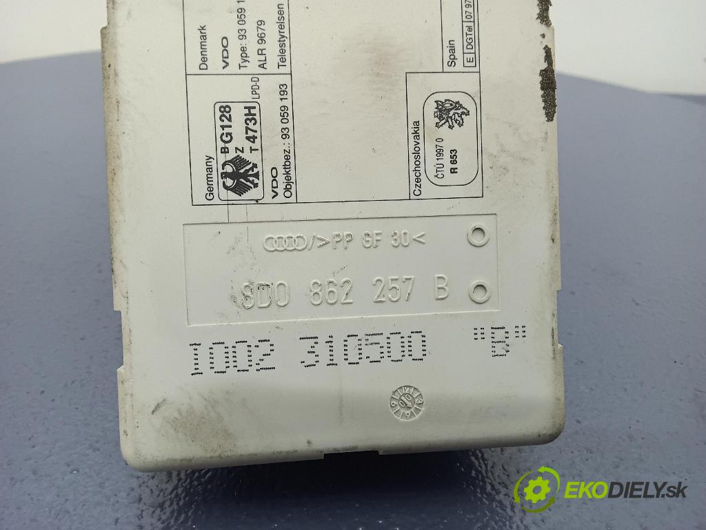 Audi A4 2000 pompa Centrálny: Zámok: 8D0862257B