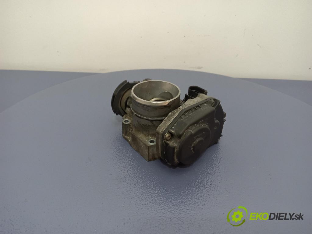 Audi A6 1999 škrticí klapka 058133063Q