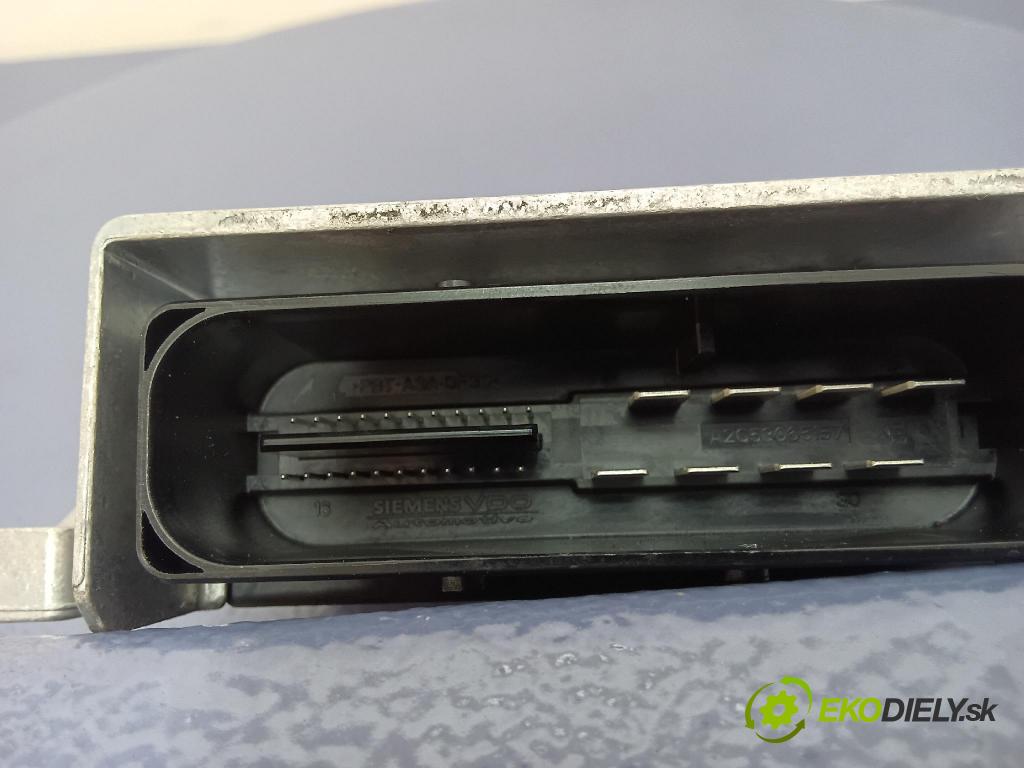Volkswagen Passat 2006 řídící jednotka 3C0907801E