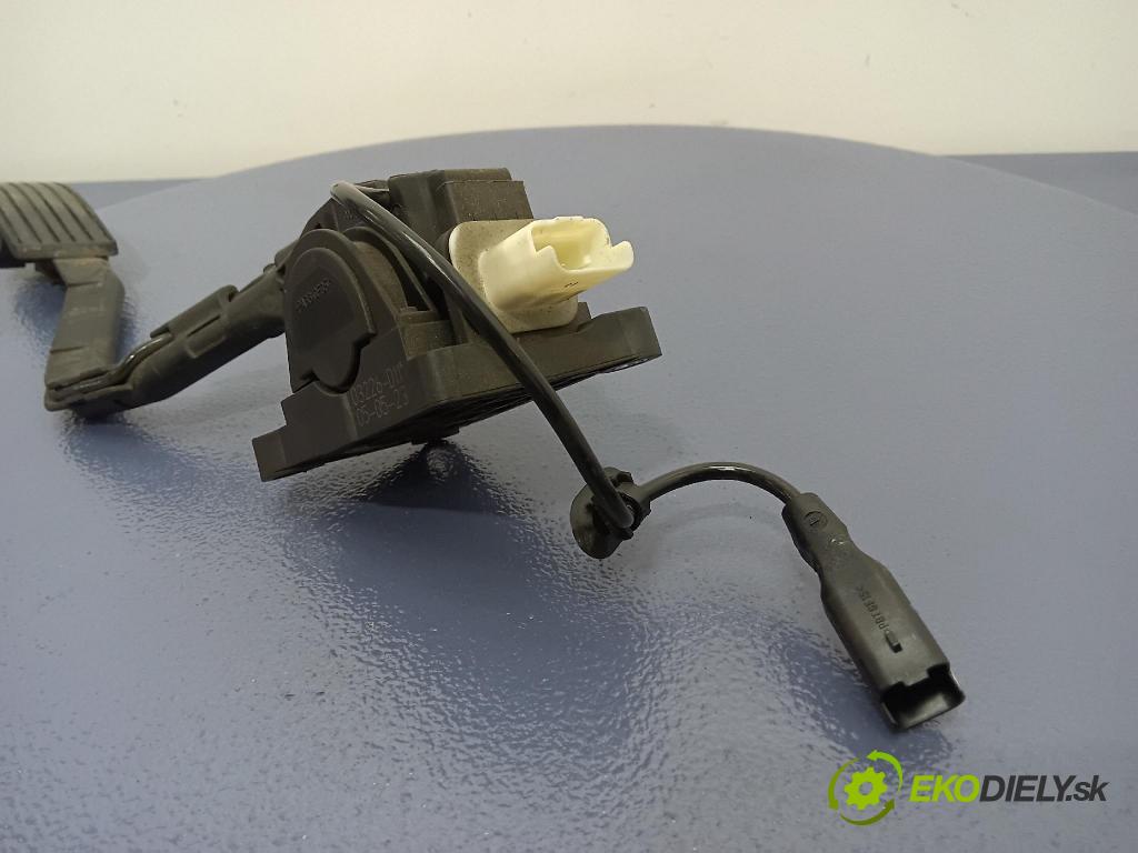 Citroen C5 2007 pedal Plyn: 9650341780