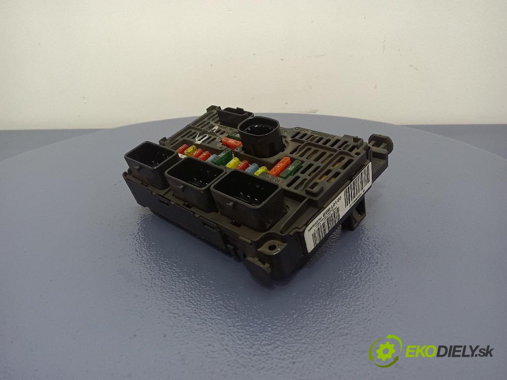 Peugeot 407 sw 2006 skrinka Poistky: 9656593780