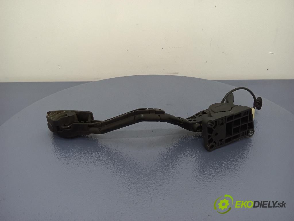 Peugeot 407 sw 2006 pedal Plyn: 9650341780