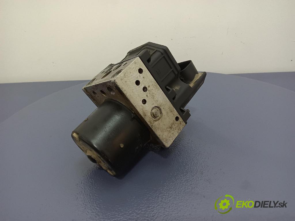Volkswagen Polo 2009 čerpadlo ABS x 6Q0614117E