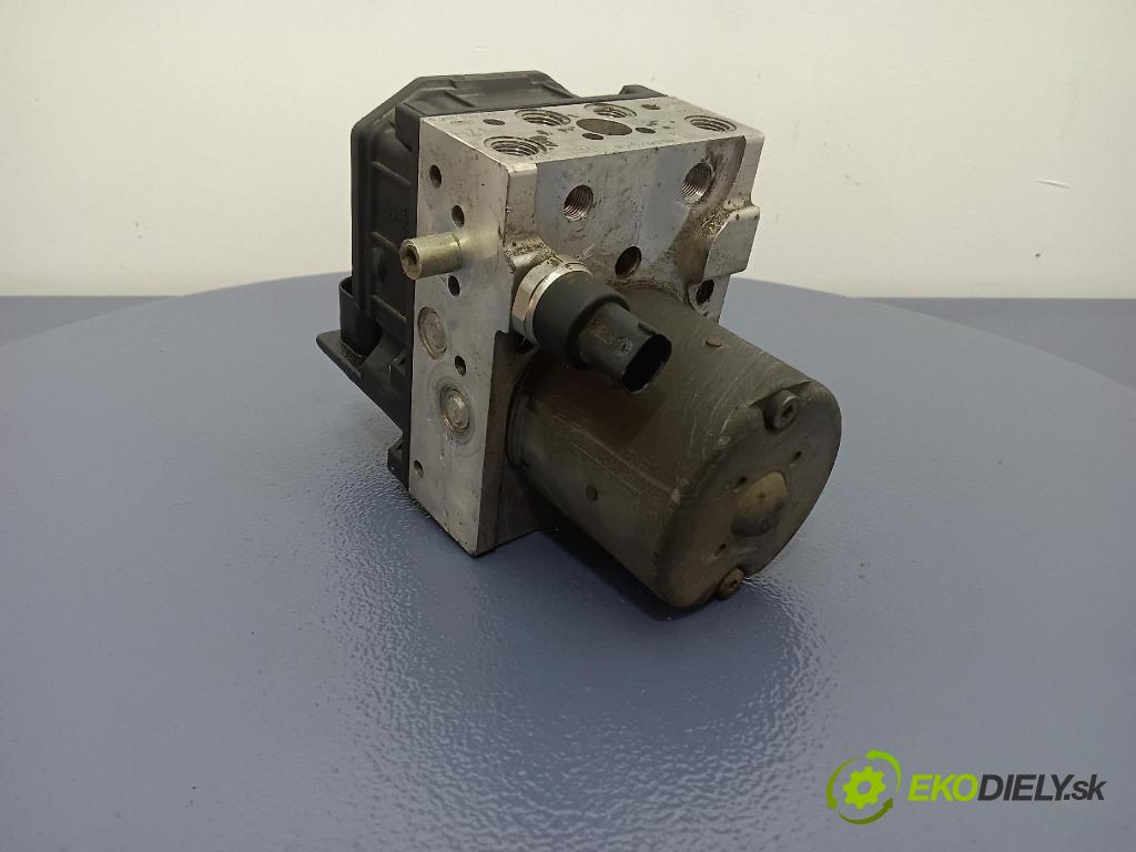 Audi A4 2002 čerpadlo ABS x 8E0614517
