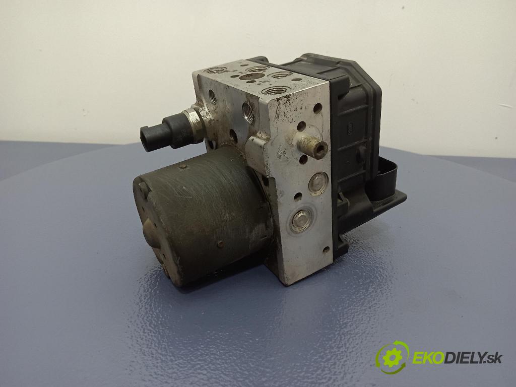 Audi A4 2002 čerpadlo ABS x 8E0614517