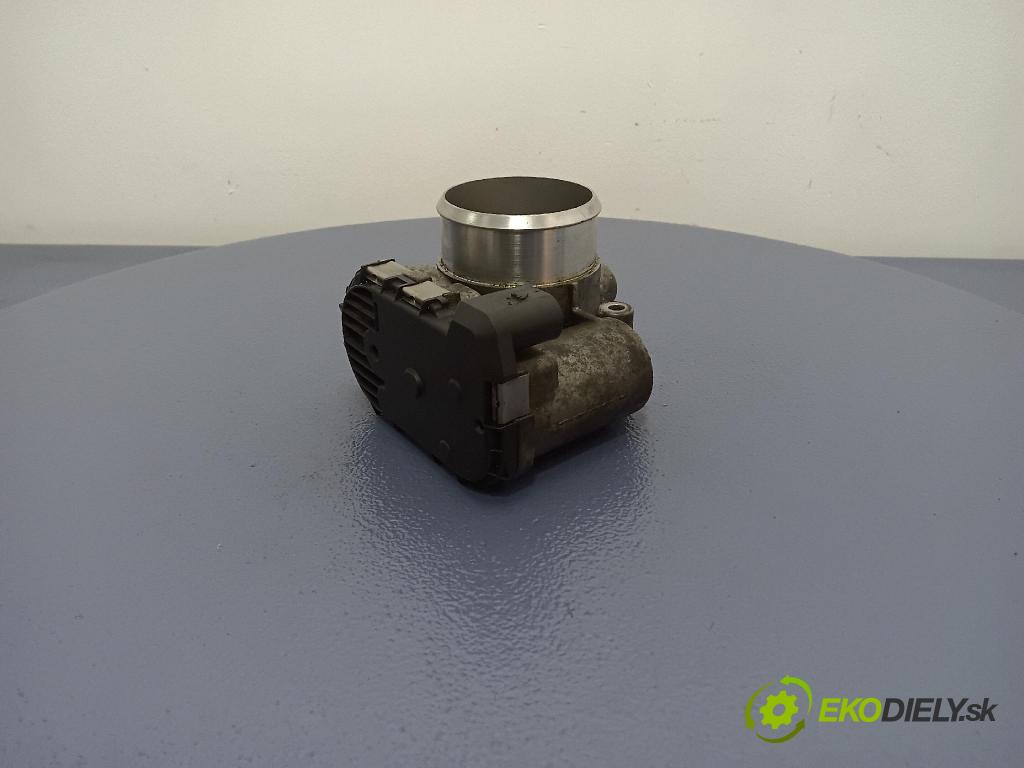 Audi A4 2002 klapka 06B133062M