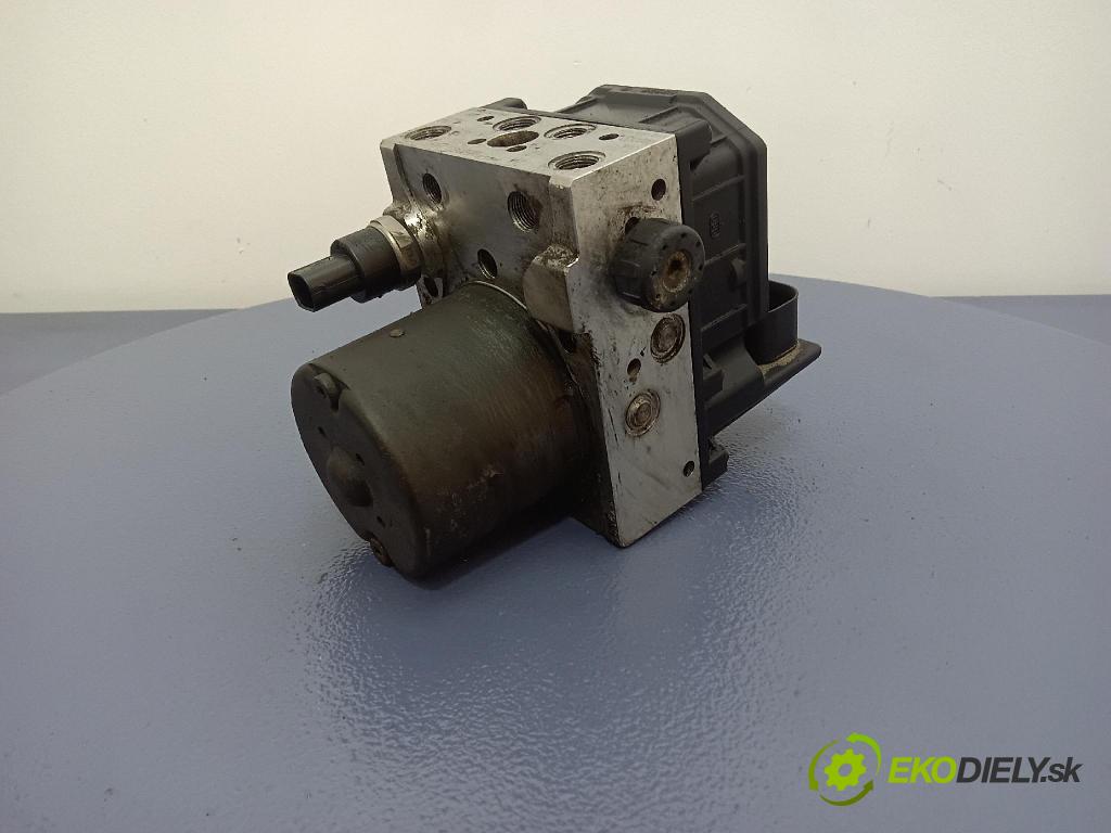 Audi A4 2002 čerpadlo ABS x 8E0614517