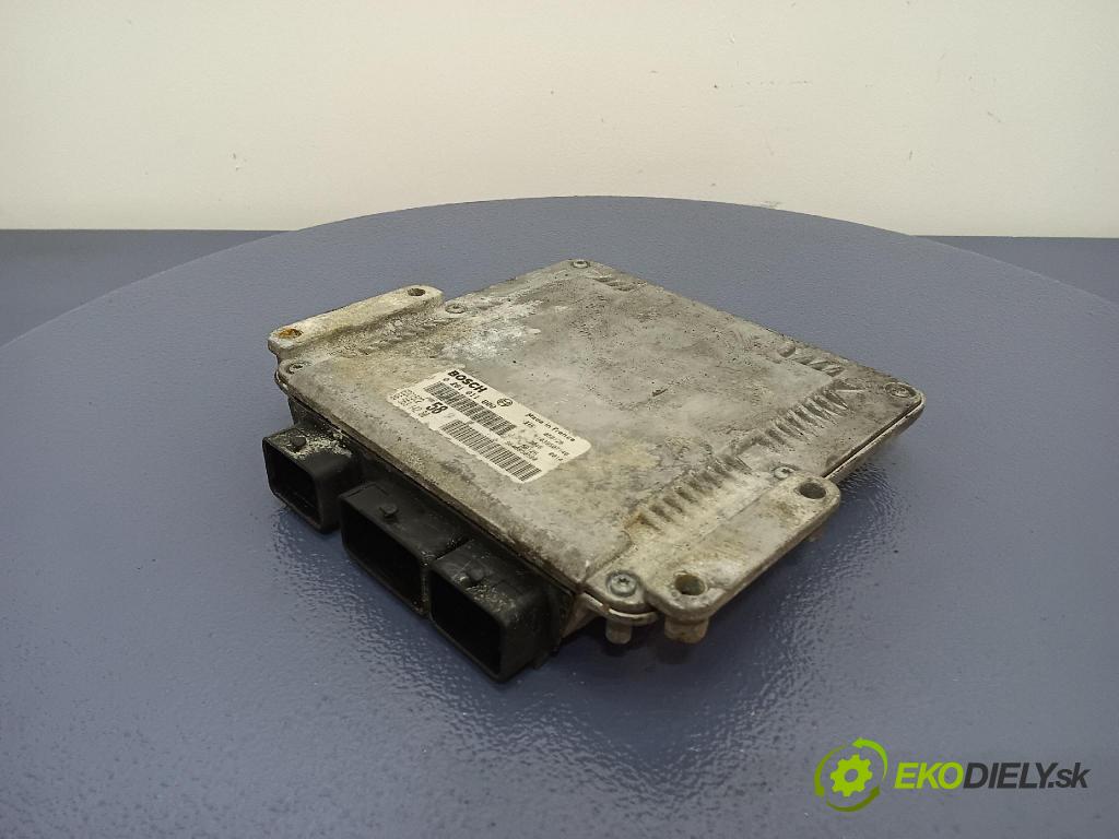 Citroen C8 2005 řídící jednotka Motor: 9656314280