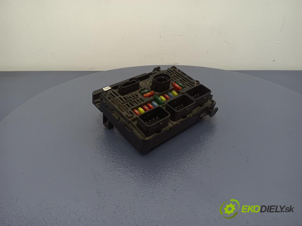 Citroen C5 2005 skrinka Poistky: 9657718780