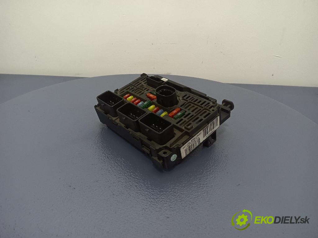 Citroen C5 2005 skrinka Poistky: 9657718780