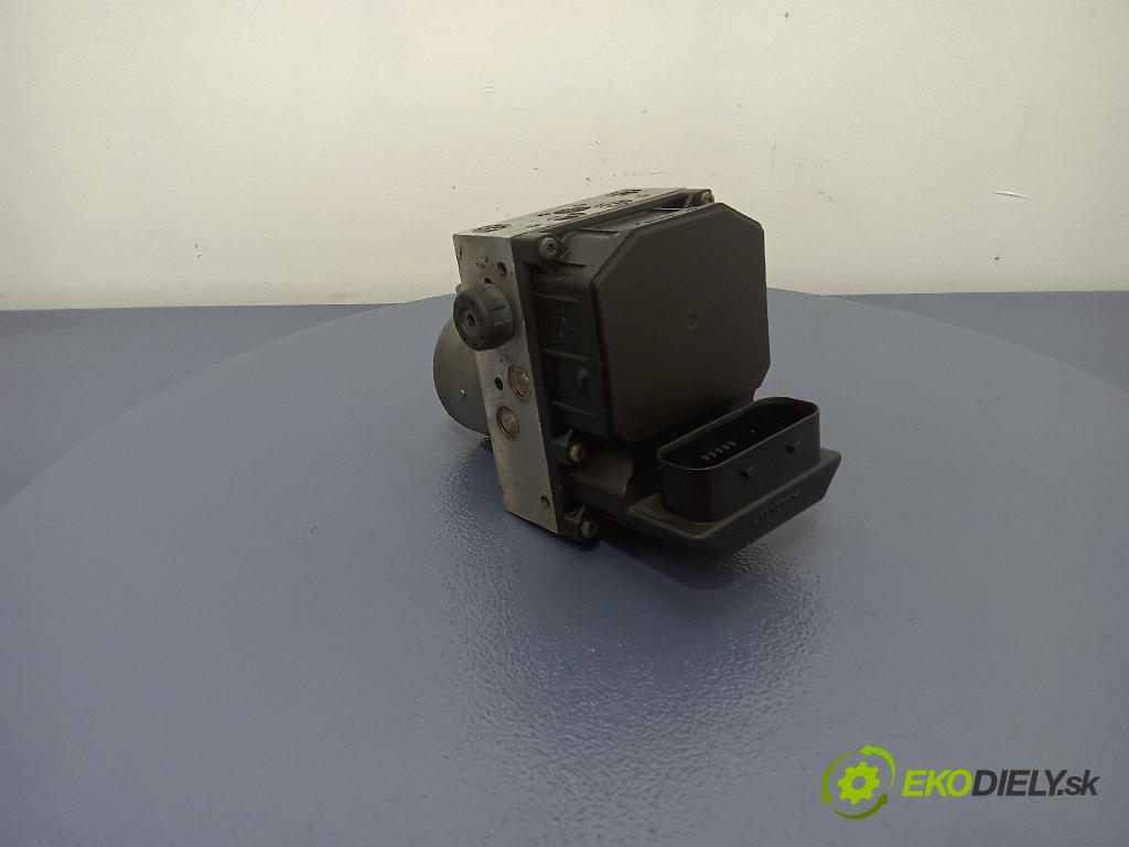 Skoda Superb 0 čerpadlo ABS x 3U0614517D