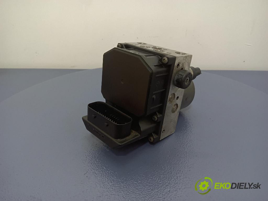 Skoda Superb 0 čerpadlo ABS x 3U0614517D