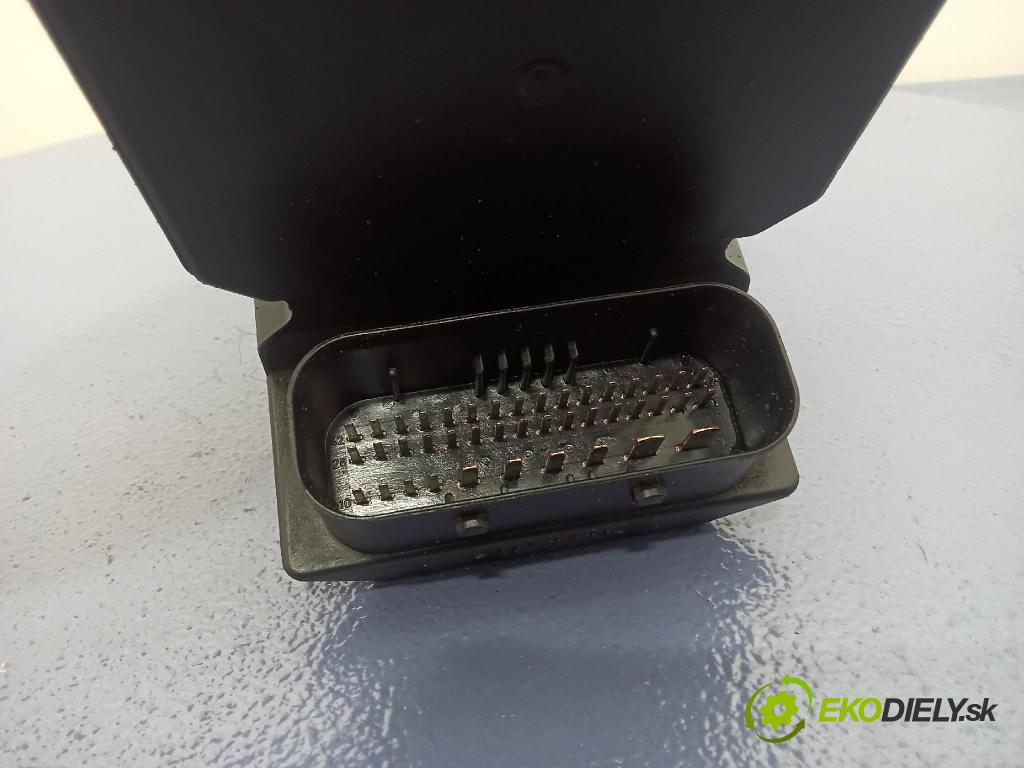 Skoda Superb 0 čerpadlo ABS x 3U0614517D