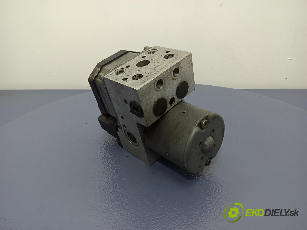 Audi A4 2000 čerpadlo ABS x 8E0614111B