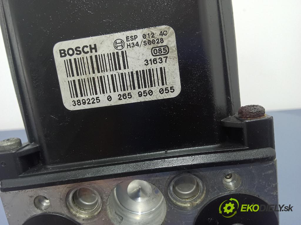 Volkswagen Passat 2003 čerpadlo ABS x 4B0614517G