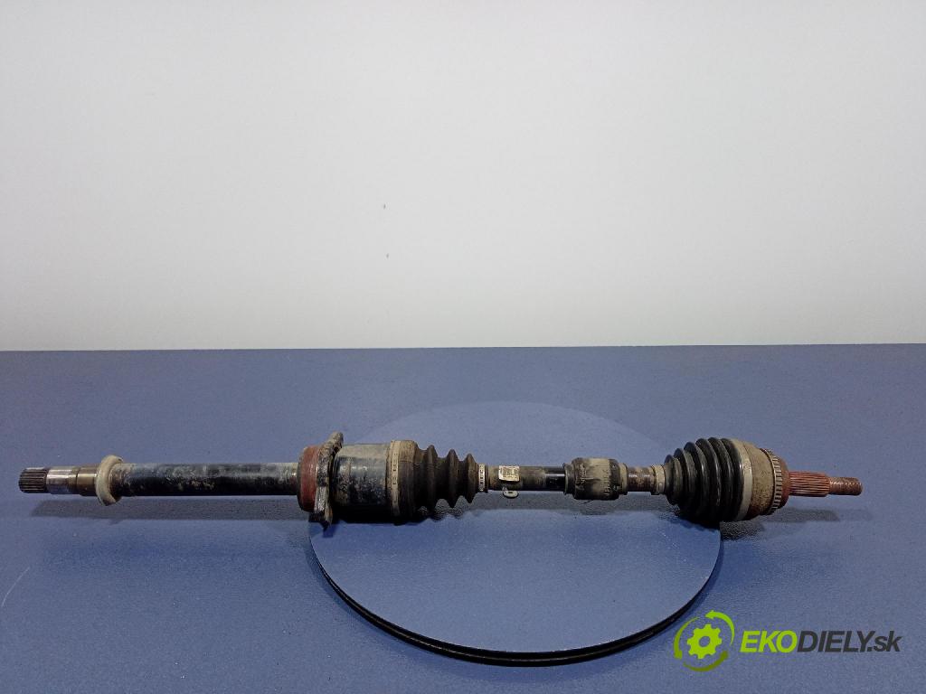 Toyota Corolla verso 2006 poloos Prava: Predné 4341005320