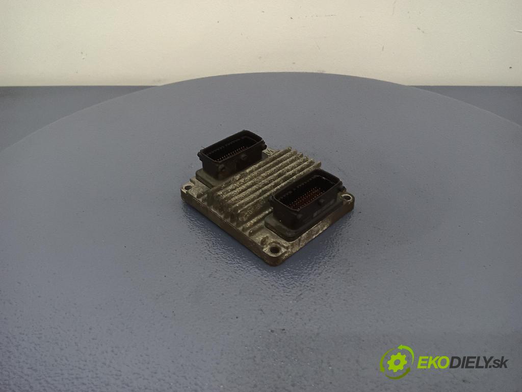 Opel Zafira 0 riadiaca jednotka Motor: 24463784