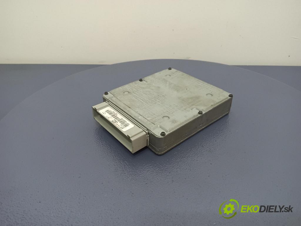 Ford Focus 1.6 2000 řídící jednotka Motor: 1M5F-12A650-BD