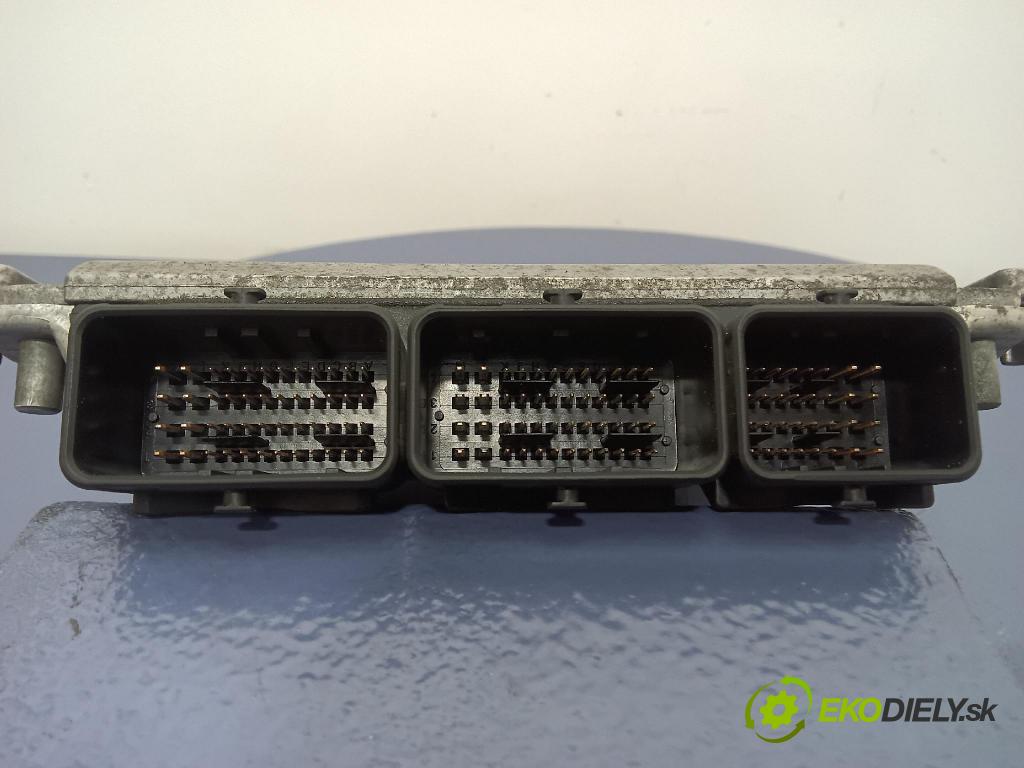 Opel Vivaro 0 riadiaca jednotka Motor: 0281010633