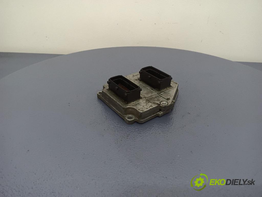 Opel Zafira 0 riadiaca jednotka Motor: 55555600