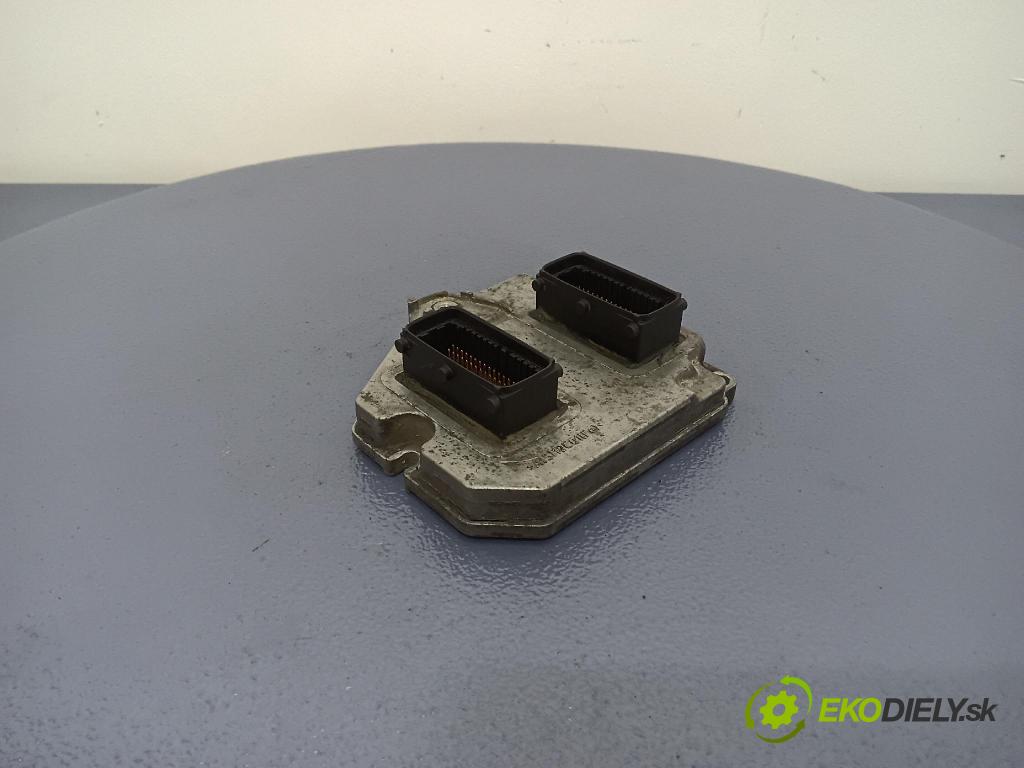 Opel Zafira 0 riadiaca jednotka Motor: 55555600