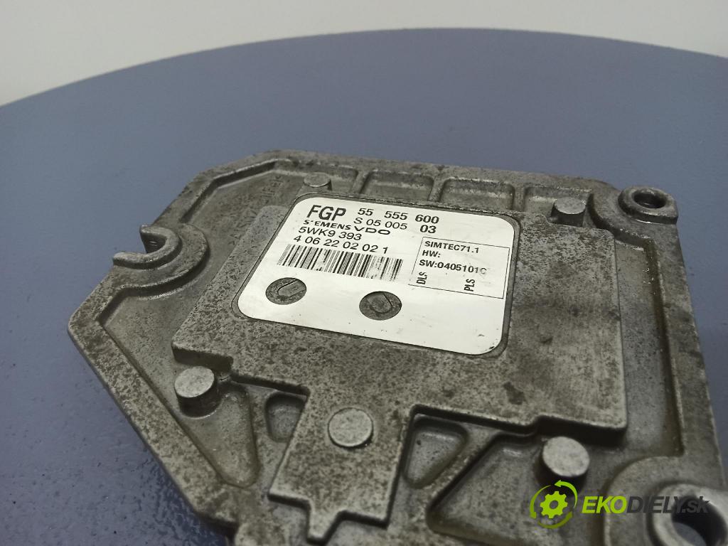 Opel Zafira 0 riadiaca jednotka Motor: 55555600