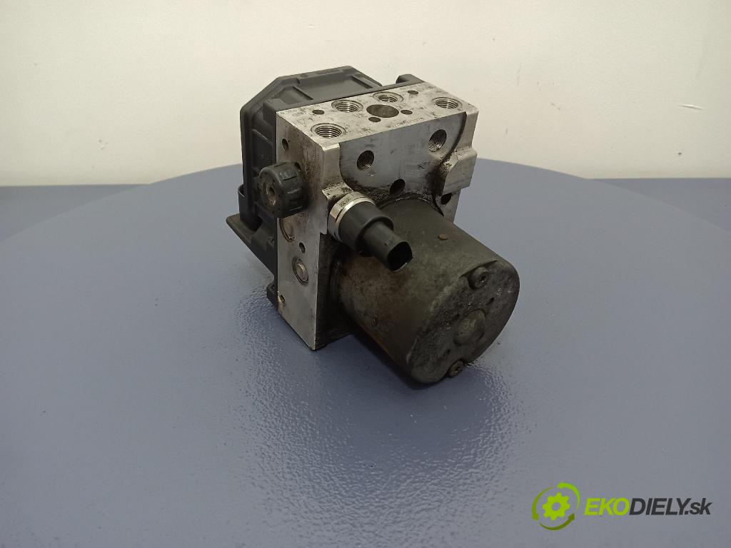 Audi A6 2002 čerpadlo ABS x 4B0614517G