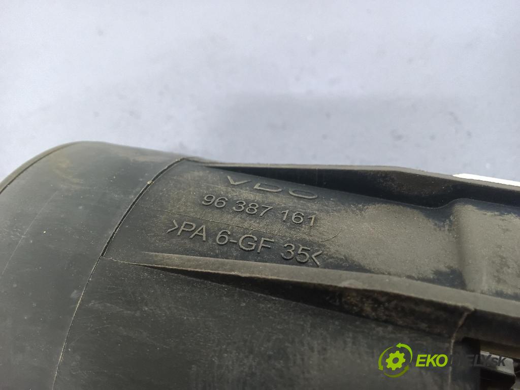 Suzuki Ignis 2003 čerpadlo Palivo: / Systém: Meranie: 15100-83E00