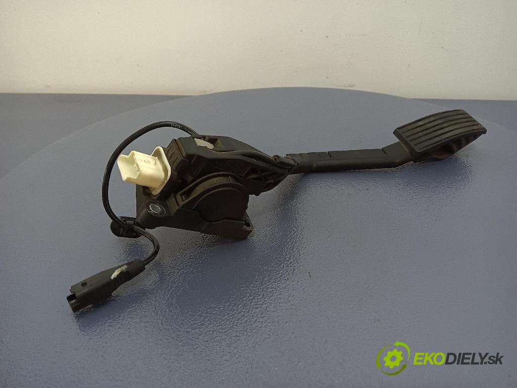 Citroen C5 2005 pedal Plyn: 9650341780