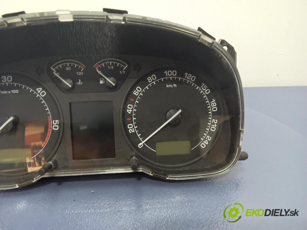 Skoda Octavia 2004 Přístrojová deska 1U0920841J