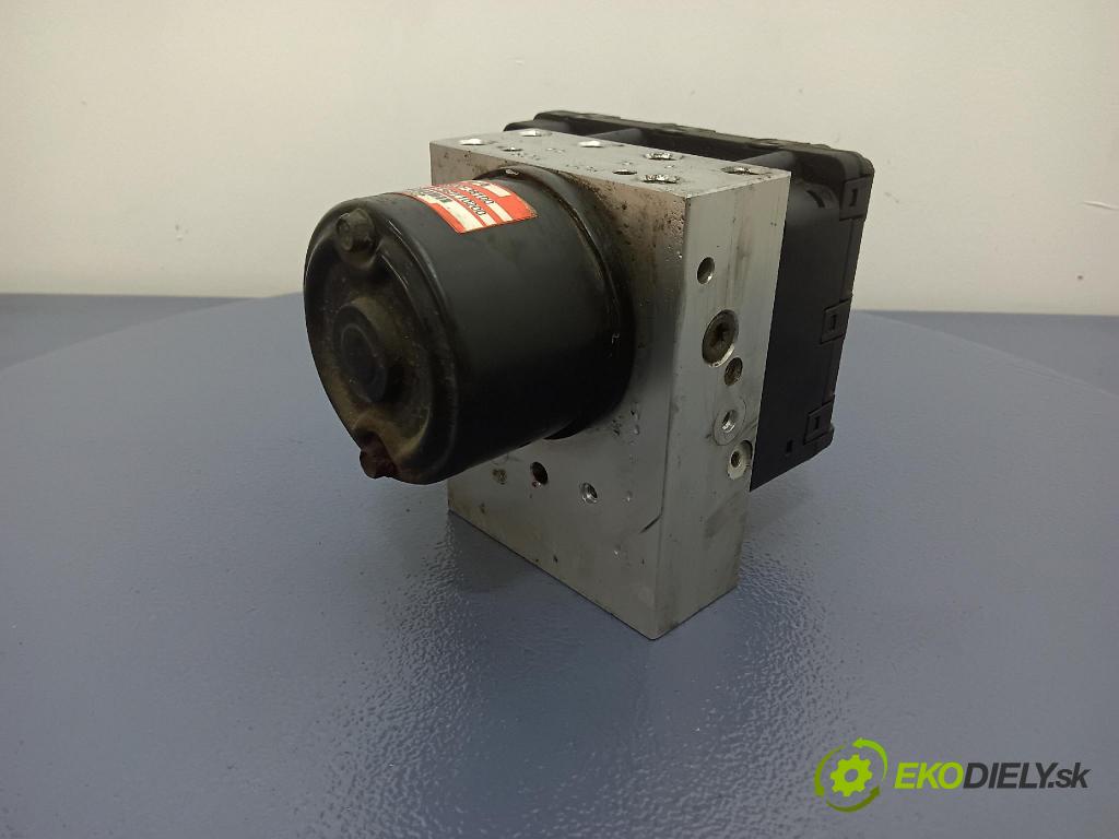 Kia Magentis 2001 čerpadlo ABS x 95660-38200