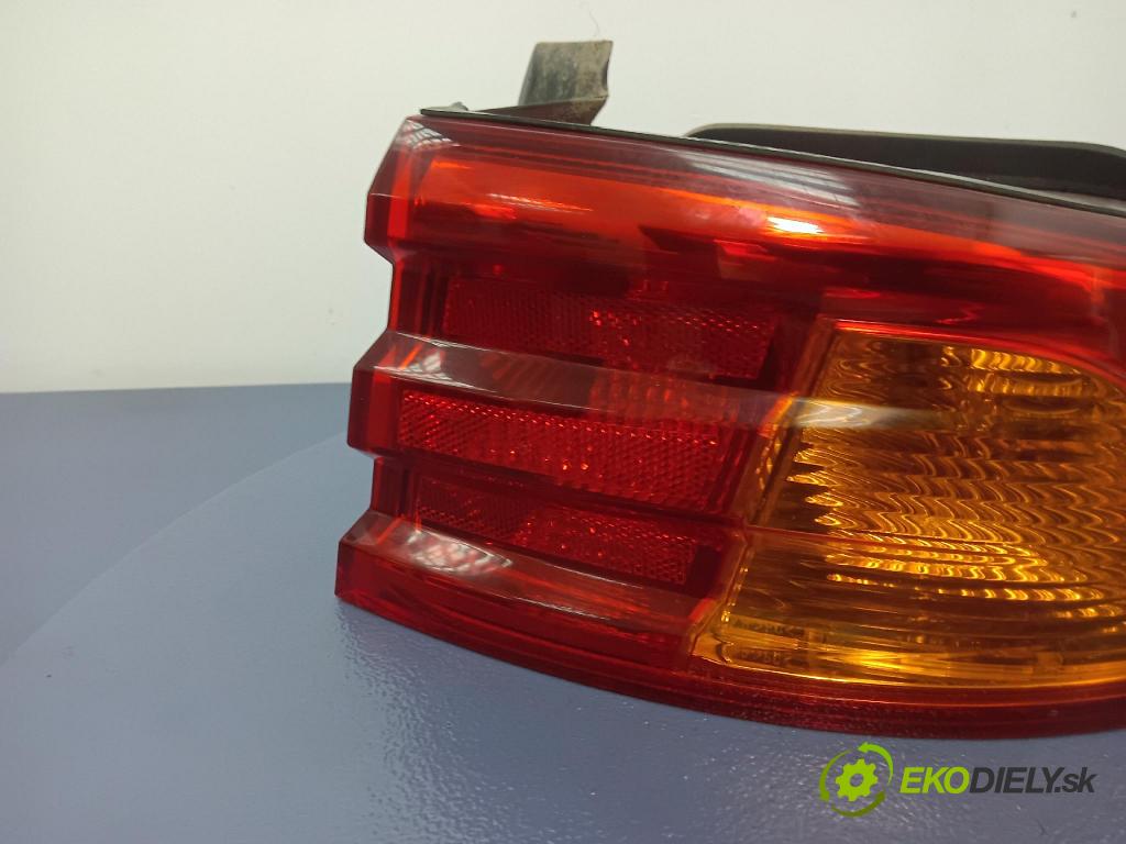 Kia Magentis 2001 světlo Zad: Práva: Mimo: 92421-3C0