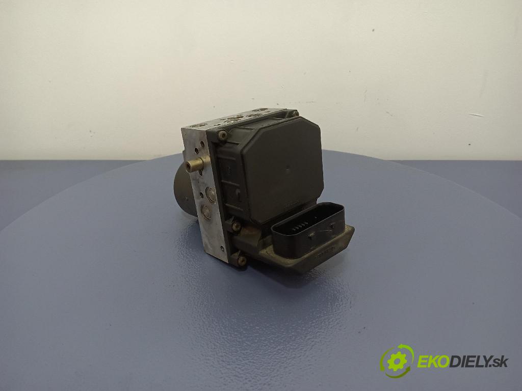 Skoda Superb 2003 čerpadlo ABS x 3U0614517B