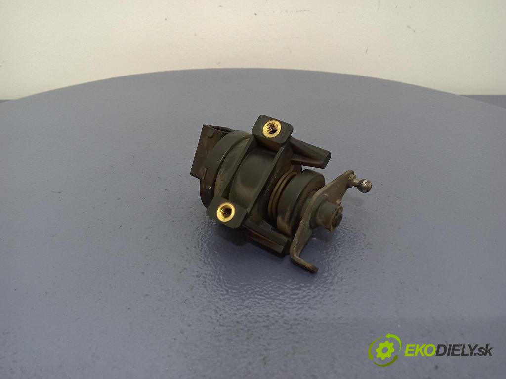Volkswagen Lt 28 2001 pedal Plyn: A0115428617