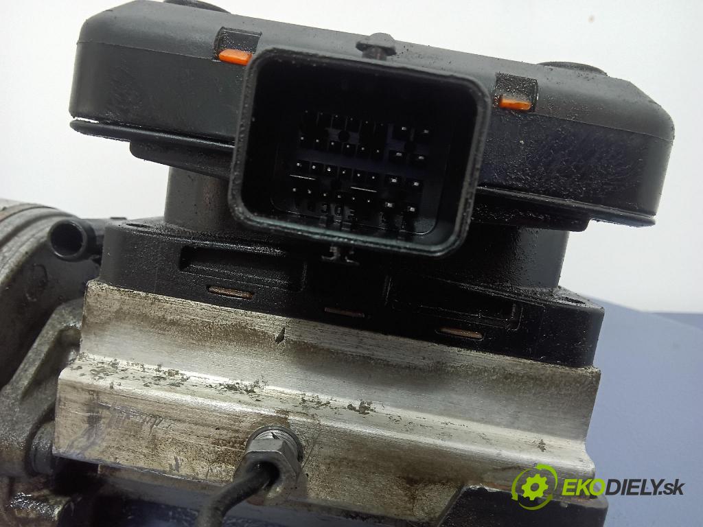 Citroen C5 2001 čerpadlo Hydraulicky: 9636713880
