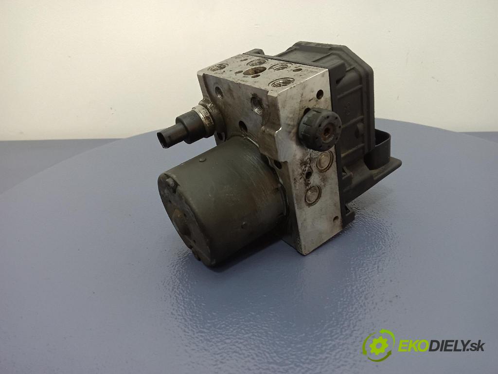 Audi A6 2002 čerpadlo ABS x 4B0614517G