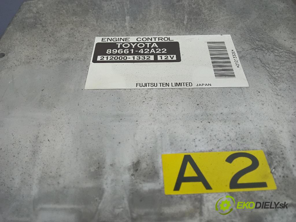 Toyota Rav4 2004 riadiaca jednotka Motor: 89661-42A22