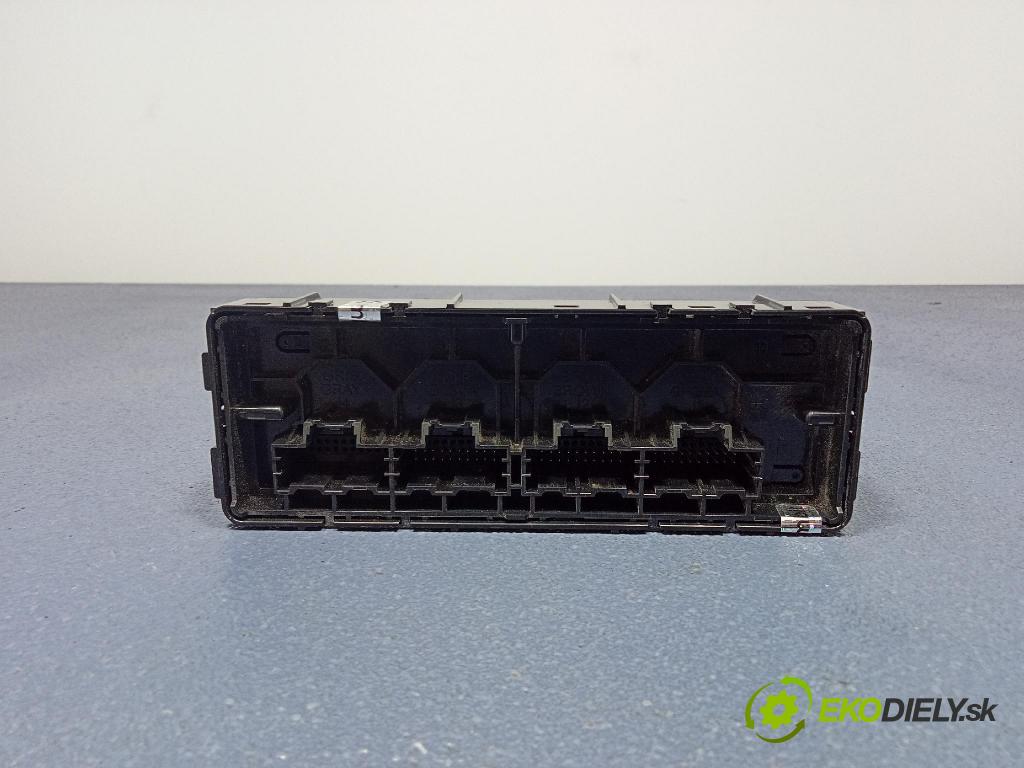 Opel Astra 2018 riadiaca jednotka 84295141