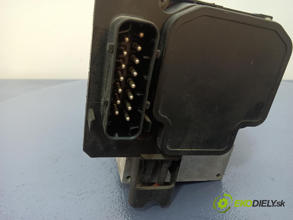 Volkswagen Passat 0 čerpadlo ABS x 8E0614111T
