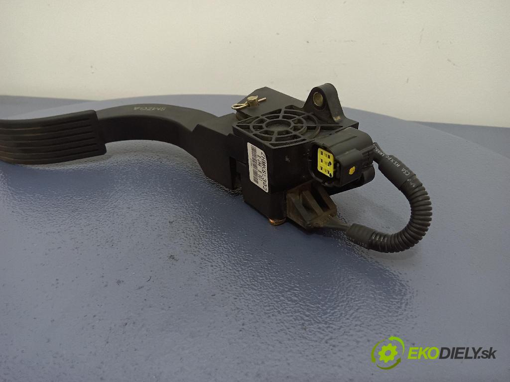 Hyundai Santa fe 2005 pedal Plyn: ZHMKSL302