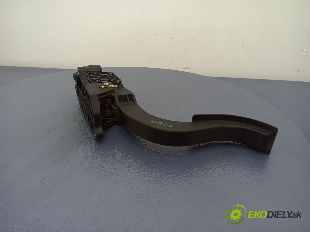Hyundai Santa fe 2005 pedal Plyn: ZHMKSL302