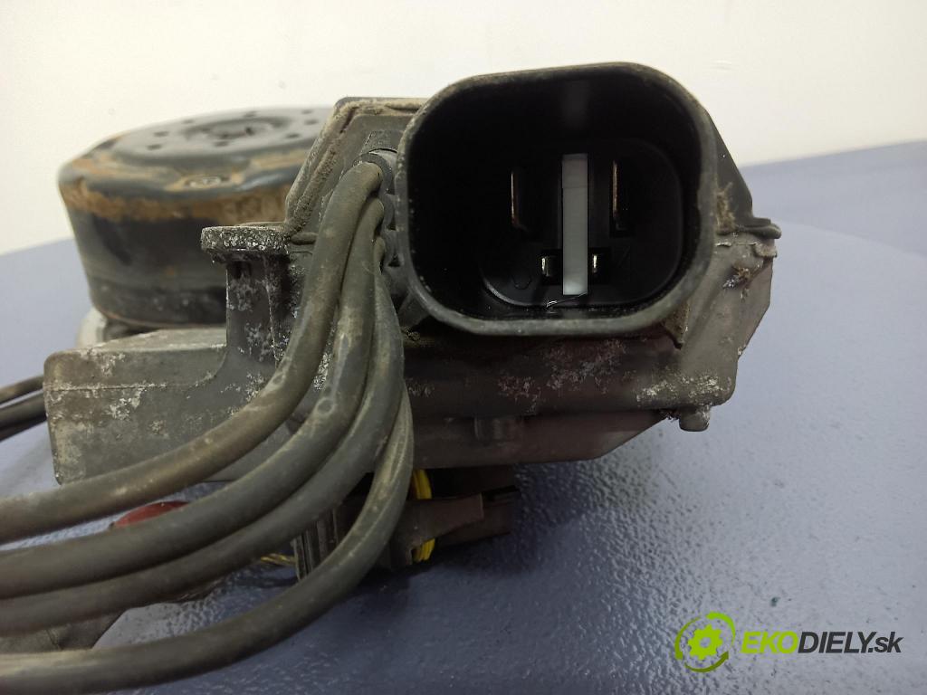 Mercedes-benz Ml 320 2008 Ventilátor Chladič: A2205000293
