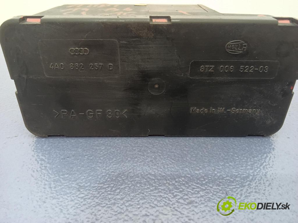 Audi A4 1996 pompa Centrálny: Zámok: 4A0862257D