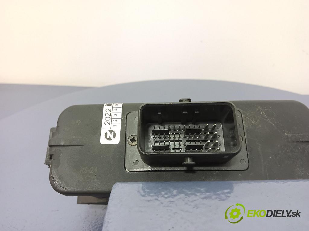 Dodge Grand caravan 2006 riadiaca jednotka 110R-006206