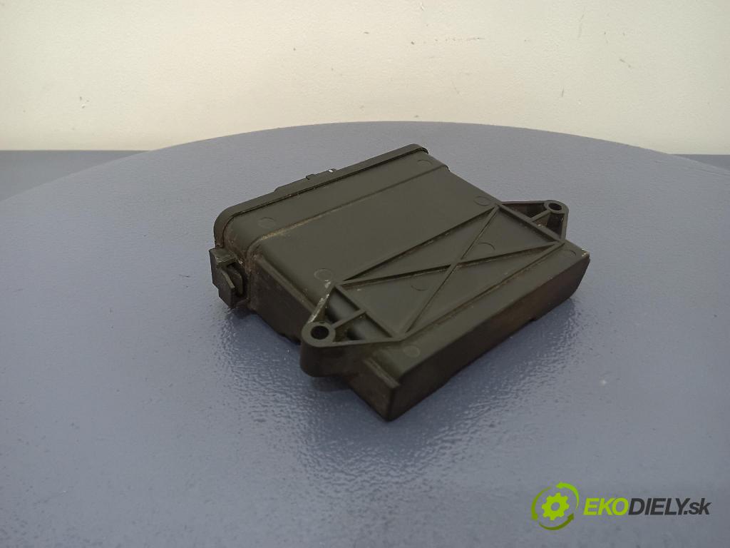 Dodge Grand caravan 2006 riadiaca jednotka 110R-006206