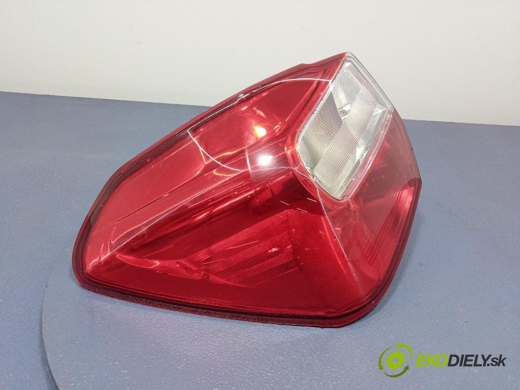 Subaru Forester 2015 svetlo / reflektor zad ľavá Vonkajsia: 84201-FJ050