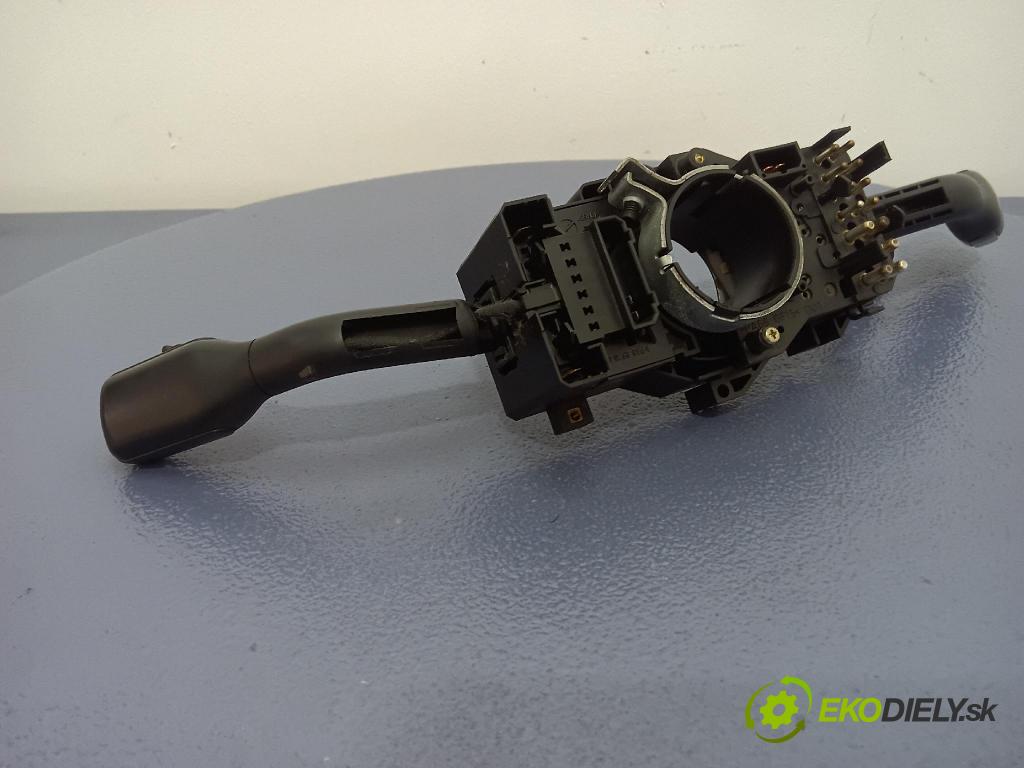 Audi A4 1998 Přepínač Komplex: 4D0953513D